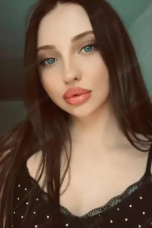 Asiatin Verkauft Sexy Bilder und Videos