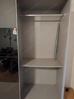 Kleiderschrank 