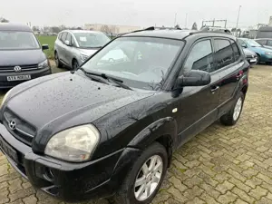 Hyundai TUCSON 2.0 GLS 2WD,LEDER