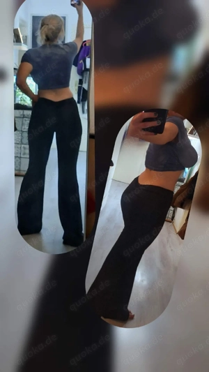 Schlaghose mit Ausschnitt