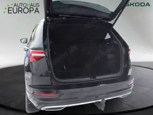 Skoda Karoq 2.0 TDI DSG 4x4 Sportline ACC AHK Navi Kam Matrix Bild 3