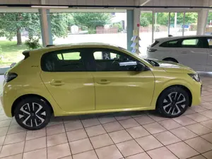 Peugeot 208 208 PureTech 100 Style Bild 4