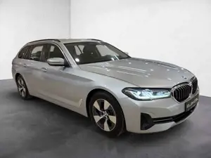 BMW 520 d xDrive Touring HeadUp-KeyLess-Laser-AHK-1H