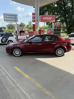 Alfa Romeo 159 1.9 jts Distinctive 160cv Bild 2