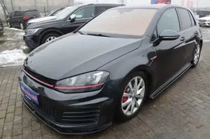 Volkswagen Golf VII 2.0 GTI Performance Xenon Navi Leder DCC