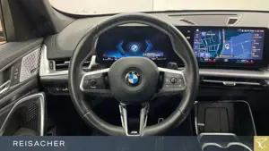 BMW X1 xDrive23i A M-Sport,Pano,LCPlus,adaptLED,Hifi Bild 5