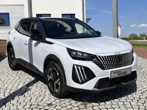 Peugeot 2008 1.2 PureTech GT Automatik Navi 17"Alu Bild 5