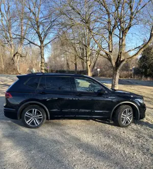 Volkswagen Tiguan Allspace R-Line 4Motion Bild 3