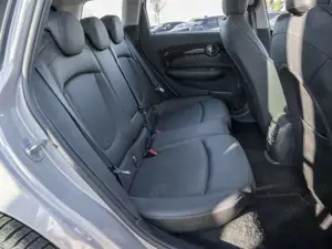 MINI Cooper Clubman Classic Trim NAVI KAMERA SITZHZ Bild 4