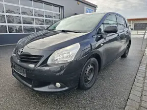 Toyota Verso Travel Diesel*KAMERA*NAVI*8xRÄDER*PDC*GRA