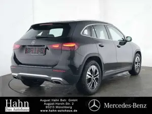 Mercedes-Benz GLA 200 GLA 200 PROGRESSIVE/LED/AHK/KAMERA/WINTER/.. Navi Bild 2