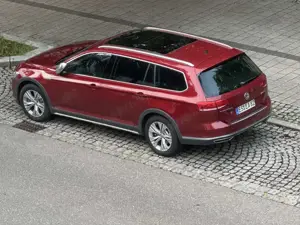 Volkswagen Passat Alltrack 2.0 TDI SCR 4Motion DSG (BMT) BiTurbo 240 PS Bild 3
