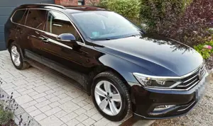 Volkswagen Passat Variant 2.0 TDI 4Motion Vollausstattung IQ Light SHZ Navi