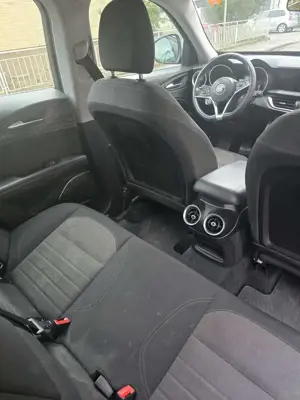 Alfa Romeo Stelvio 2.2 t Executive Q4 190cv auto my19 Bild 4
