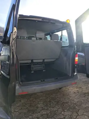 Volkswagen T5 Kombi Kombi Bild 5