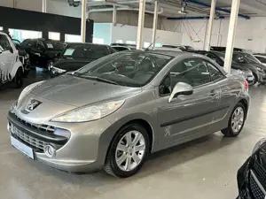 Peugeot 207 Cabrio Sport KLIMA 2.950 € NEU AN REPERATUR