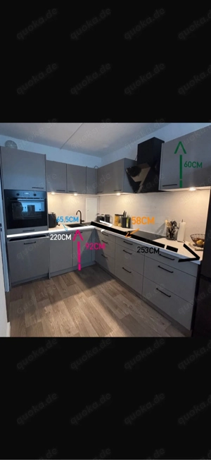   Moderne Designerküche   neuwertig (nur 3 Monate alt!)  