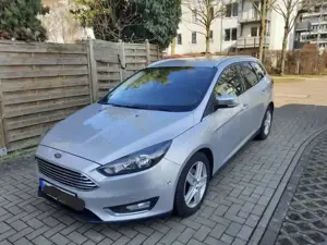 Ford Focus Focus Turnier Turnier 1.0 EcoBoost Start-Stopp-System Titanium