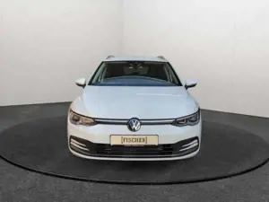 Volkswagen Golf VIII 1.5TSI Style LED AHK Navi Rear View ACC Bild 2