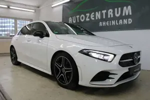 Mercedes-Benz A 180 d AMG-Line Night/Kamera/Burmester/Pano