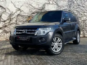 Mitsubishi Pajero 3.2 DI-D Instyle Navi*7Sitzer*AHK*GSHD*SH