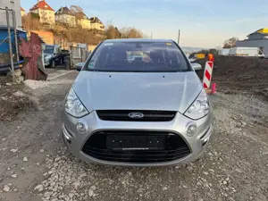 Ford S-Max Titanium