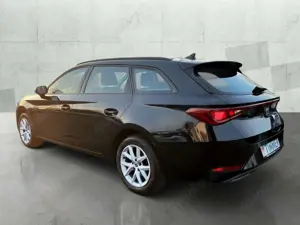 SEAT Leon ST 2.0 TDI DSG STYLE AHK+LED +NAVI +SHZ +DAB +ALU Bild 4