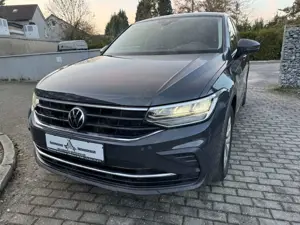 Volkswagen Tiguan LED NAVI ACC PDC We Connect