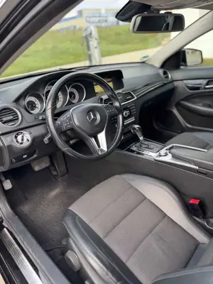 Mercedes-Benz C 180 C 180 Coupe BlueEFFICIENCY 7G-TRONIC Edition 1 Bild 4