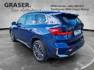 BMW X1 xDrive23d xLine SAV RFK AHK el. Sitze PDC Bild 3