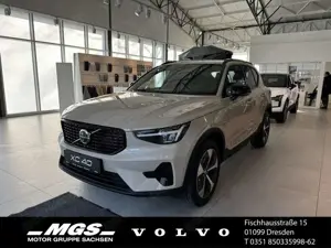 Volvo XC40 B3 Mild-Hybrid Plus Dark 2WD