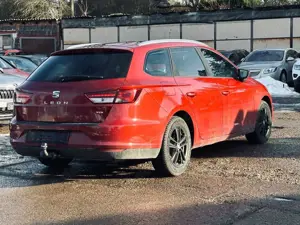 SEAT Leon ST 1.6 TDI Style*LED*NAVI*AHK*TEMPO*SHZ* Bild 4