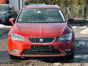 SEAT Leon ST 1.6 TDI Style*LED*NAVI*AHK*TEMPO*SHZ* Bild 2