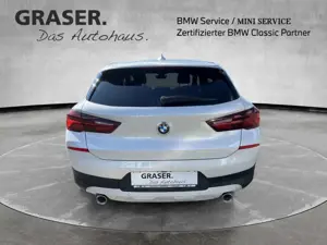 BMW X2 sDrive18d Advantage HiFi DAB LED RFK Navi Bild 5