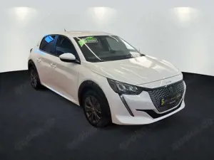 Peugeot e-208 Elektro Active Pack SHZ+PDC+Alu+CarPlay Bild 3
