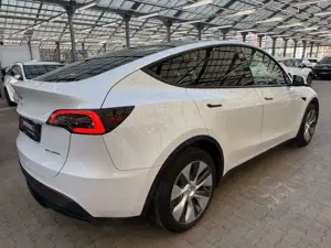 Tesla Model Y Dual  Maximale Reichweite Dual AWD Bild 5