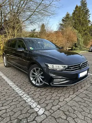 Volkswagen Passat Variant 2.0 TDI R-Line | Automatik | ACC