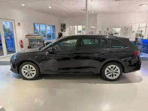 Skoda Octavia Neuwagen, Schwenkbare AHK,LED,13"Navi Reduziert!