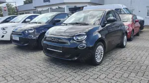 Fiat 500e 42 kWh   Keyless-Go, Klima, Schnelllader