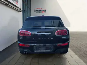 MINI Cooper Clubman 1.5*LED*Autom*BT*2JGarantie* Klima Einparkhilfe Bild 4