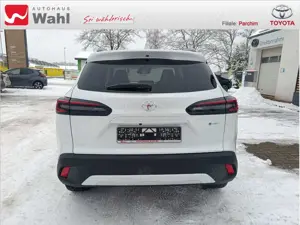 Toyota Corolla Cross 2.0 Hybrid FWD Team Deutschland Bild 4