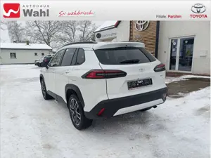 Toyota Corolla Cross 2.0 Hybrid FWD Team Deutschland Bild 2