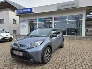 Toyota Others Aygo (X) 1.0-l-VVT-i Teamplayer Bild 1