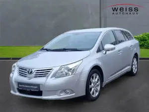 Toyota Avensis Kombi Executive*SHZ*AHK*M+S*KUPNEU*TEMP*KLIMA*