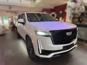 Cadillac Escalade Escalade 6.2 V8 AWD AT Platinum