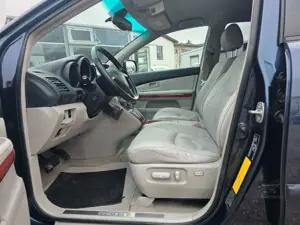 Lexus RX 300 Executive*NAVI*KAMERA*LEDER*8-fach*2.Hd.* Bild 2