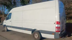 Mercedes-Benz Sprinter 316 CDI Sprinter 316 CDI (BlueTec) 906.635 BlueEFFICIENCY Bild 2