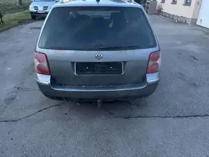 Volkswagen Passat Variant 2.8 V6 4Motion Exclusive LPG Bild 4