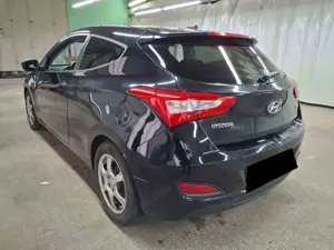 Hyundai i30 i30 3p 1.4 Classic 100cv Bild 3