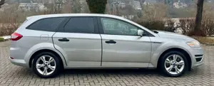 Ford Mondeo Turnier Ambiente *gepflegter Zustand* Bild 5